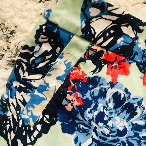 🌼 J. Crew Floral Stretch City Fit - Picture 5 of 8